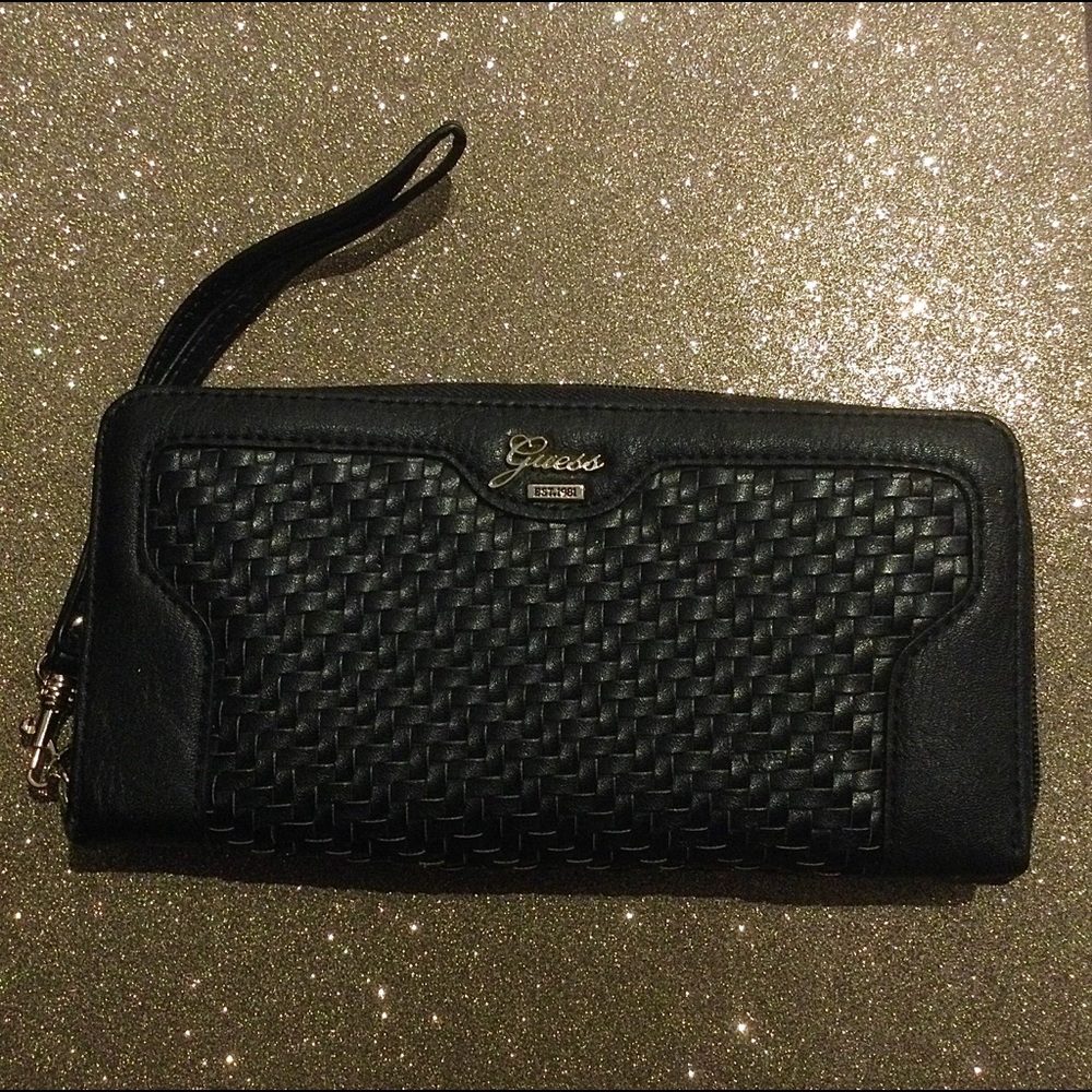 Guess - Zip Around Lattice Wallet